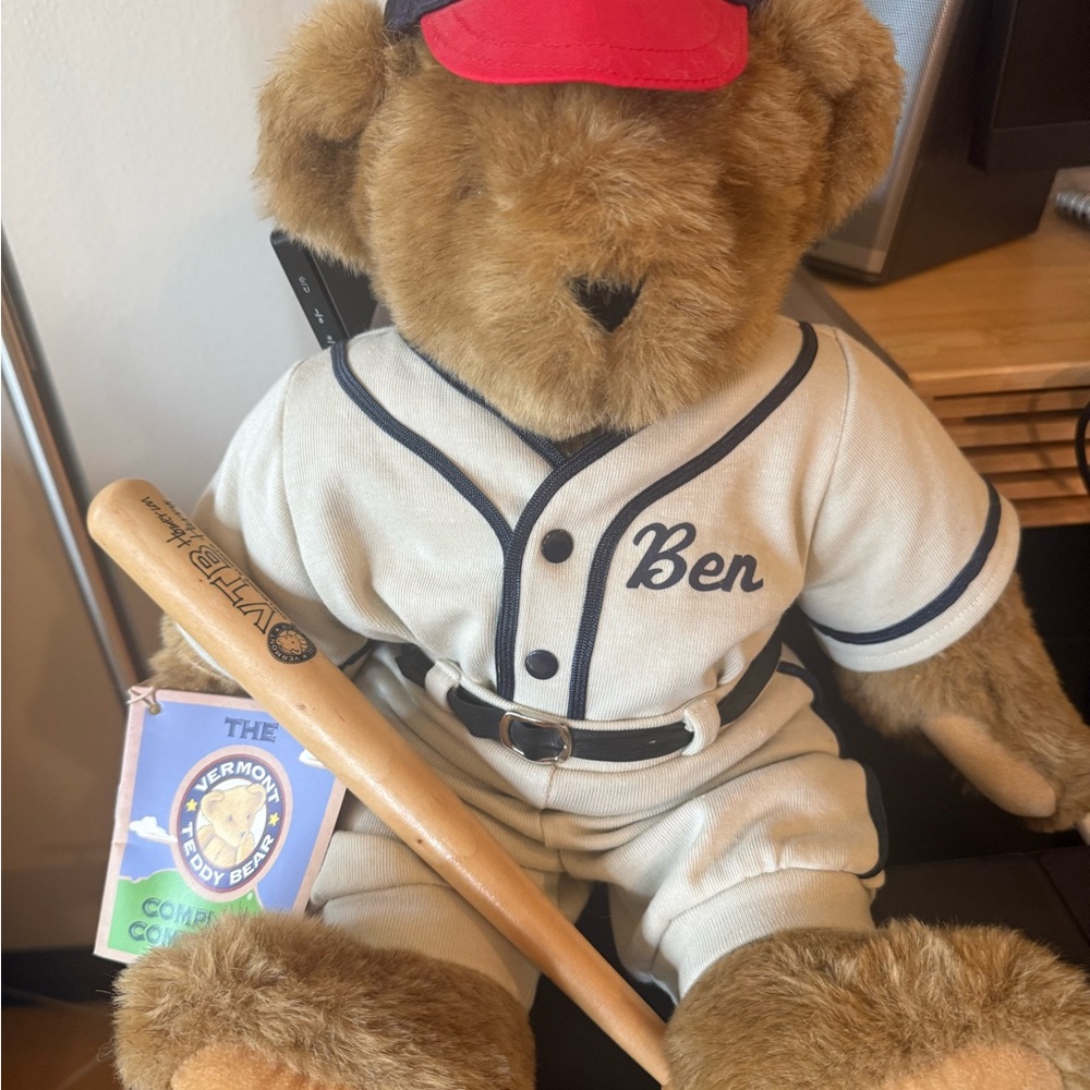Vermont Teddy Bear Baseball Player